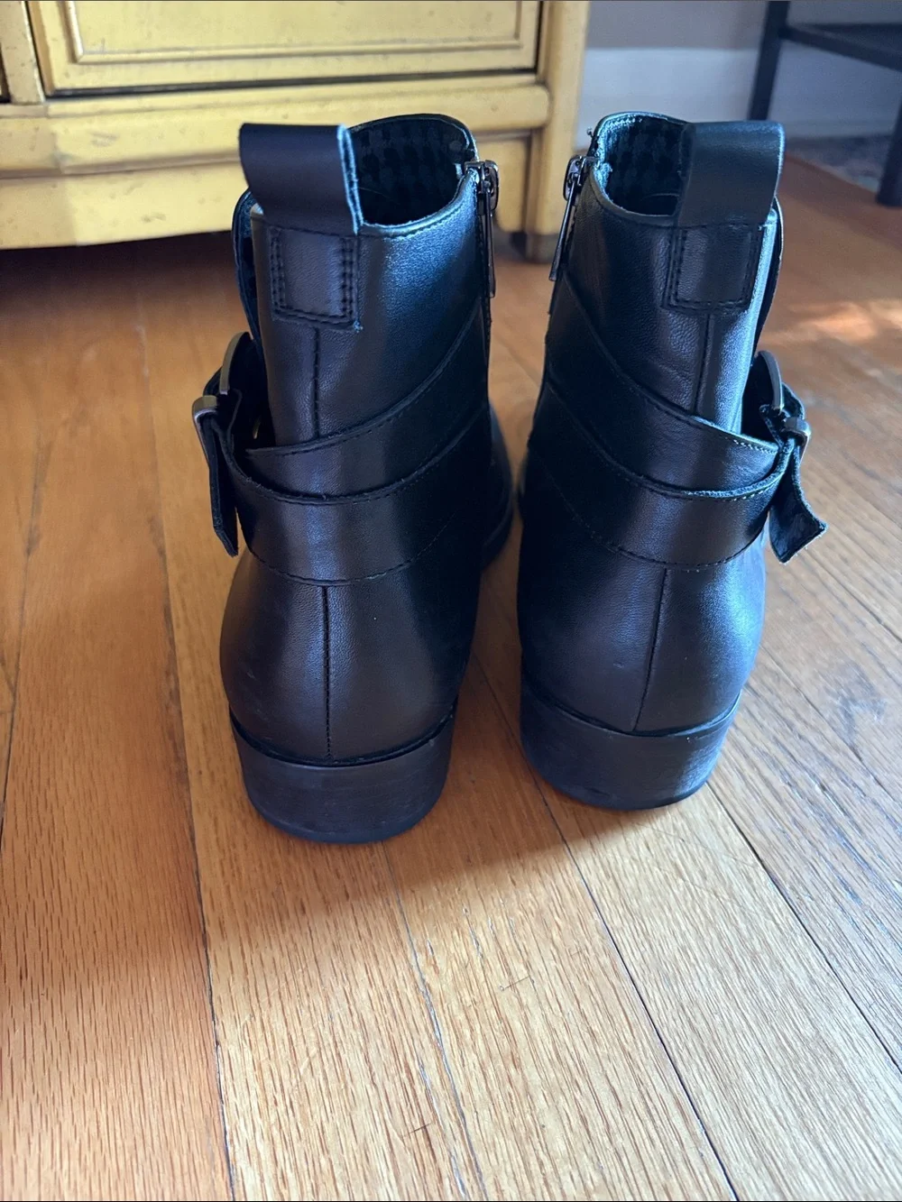 Karl Lagerfield Paris men’s black leather chelsea boots with buckle